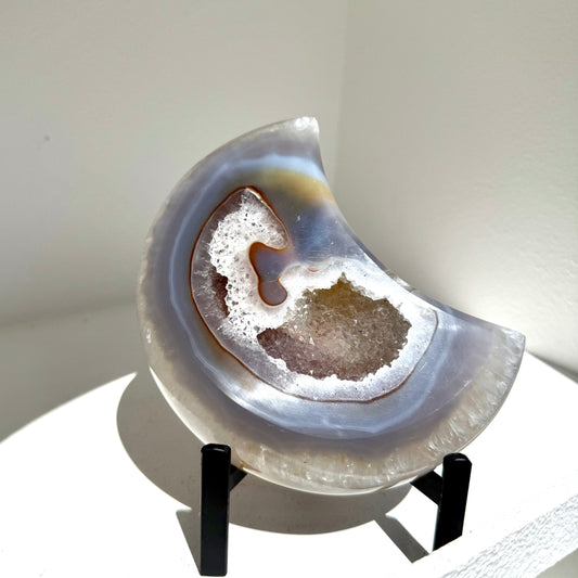 Agate Moon