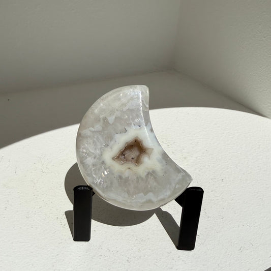 Agate Moon
