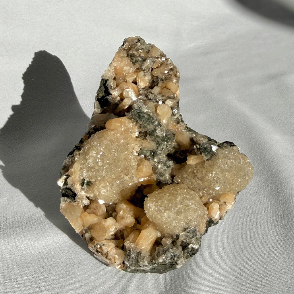 Micro Heulabdite On Calcite Freeform