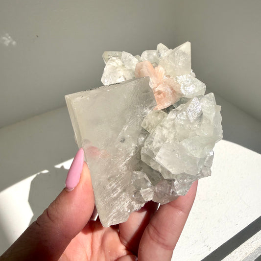 Heulandite + Apophyllite On Calcite