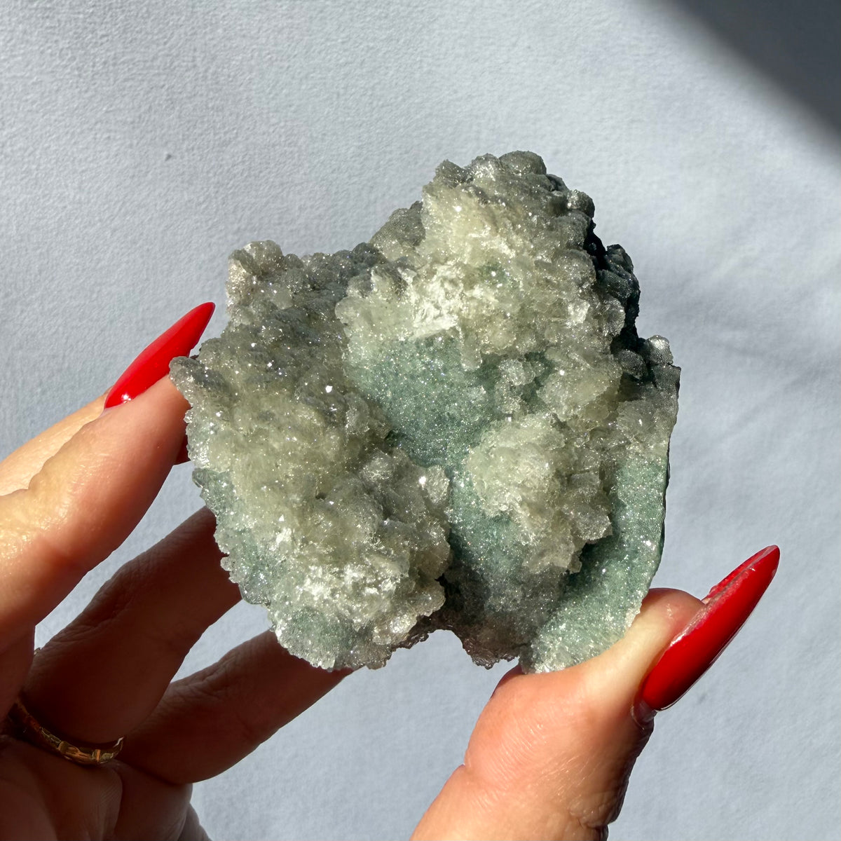 Heulandite, Chalcedony, Celadonite On Feldspar Quartz Cluster