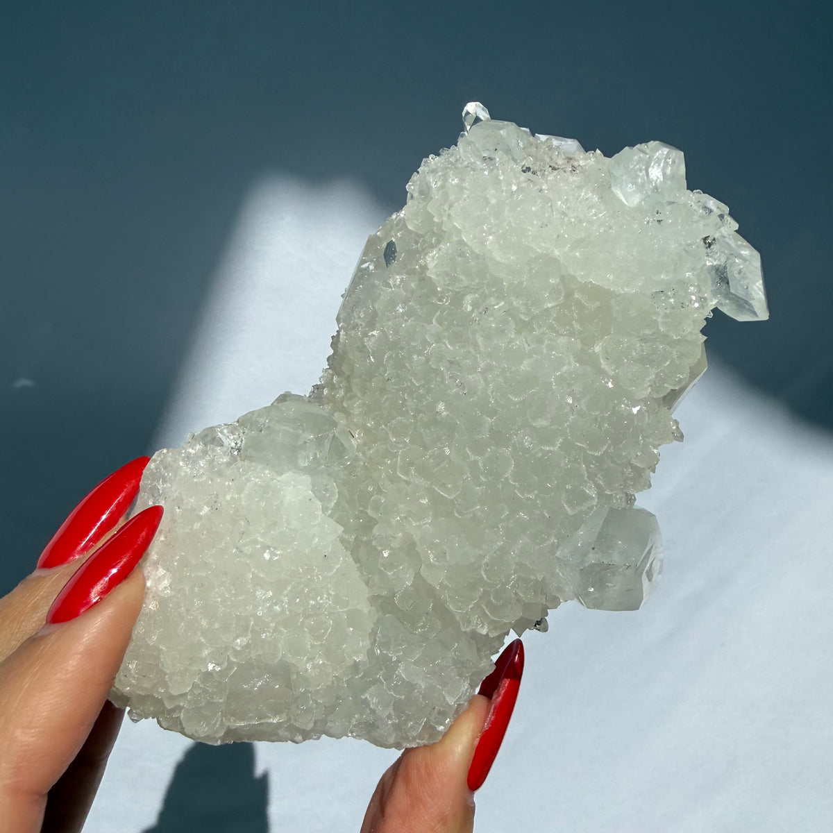 Heulandite & Apophyllite On Chalcedony Cluster